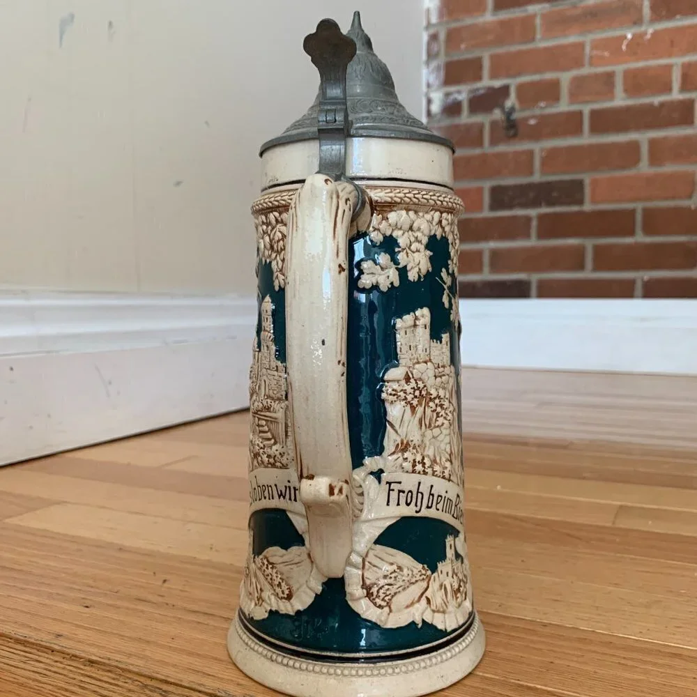 Vintage German Beer Stein Handgemalt with Pewter Lid - Picture 4 of 13